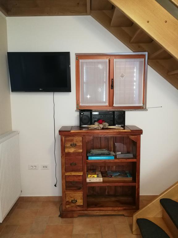 Hisa Kranjc Apartment โคบาริด ภายนอก รูปภาพ