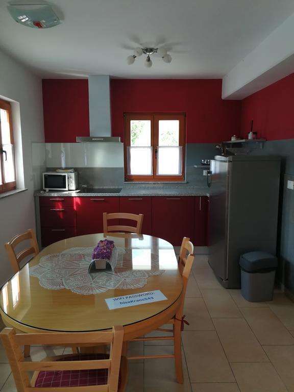 Hisa Kranjc Apartment โคบาริด ภายนอก รูปภาพ